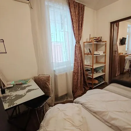 Studio Grigio Apartment